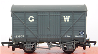 45648
