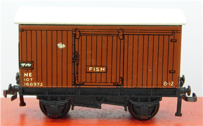 47565b
