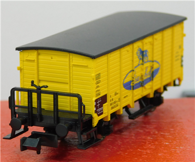 48734d