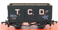 48920