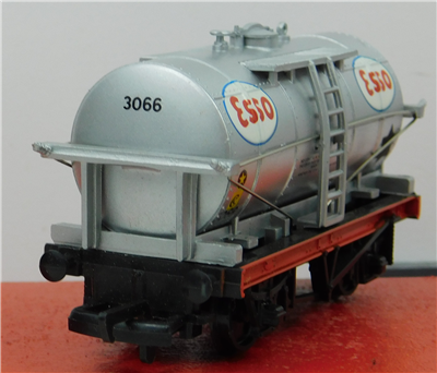 48935d