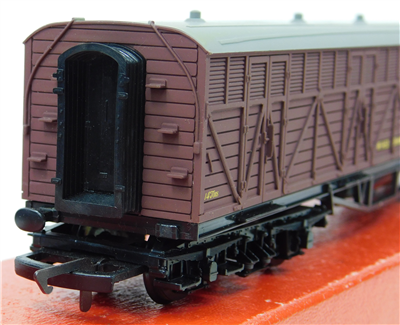48944d