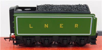 49565b