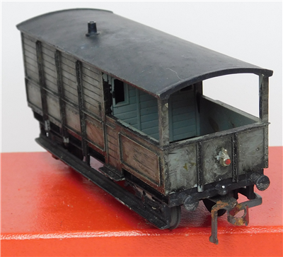 55526d