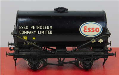 55560b