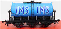 56233