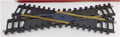 56903b
