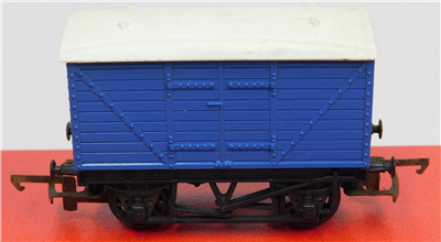 57005b