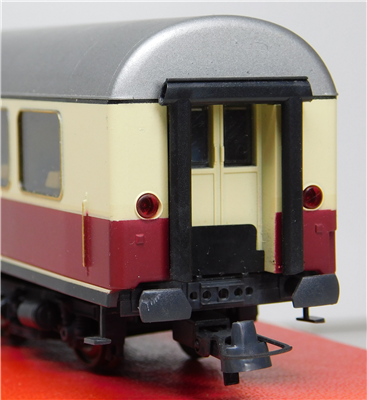 60600f